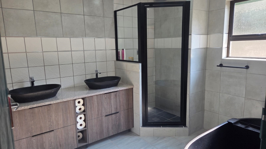 6 Bedroom Property for Sale in Sasolburg Ext 23 Free State